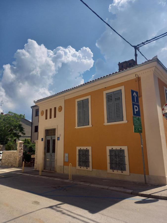 Oskar Amphitheater Apartments And Rooms With Free Parking بولا المظهر الخارجي الصورة