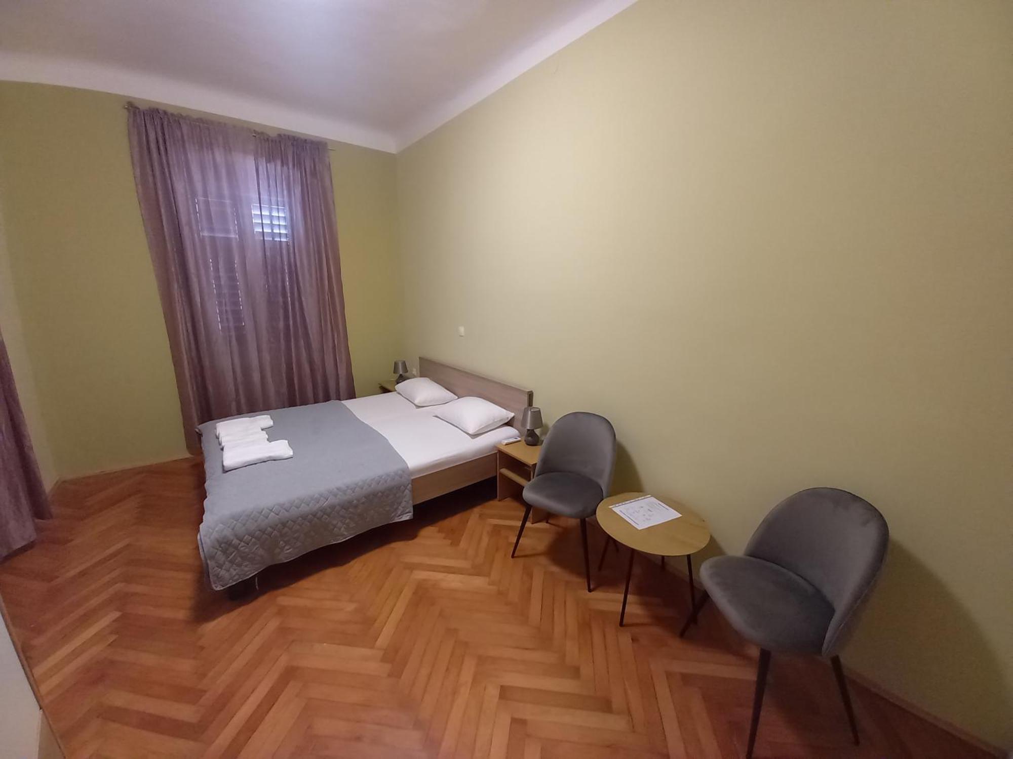 Oskar Amphitheater Apartments And Rooms With Free Parking بولا الغرفة الصورة